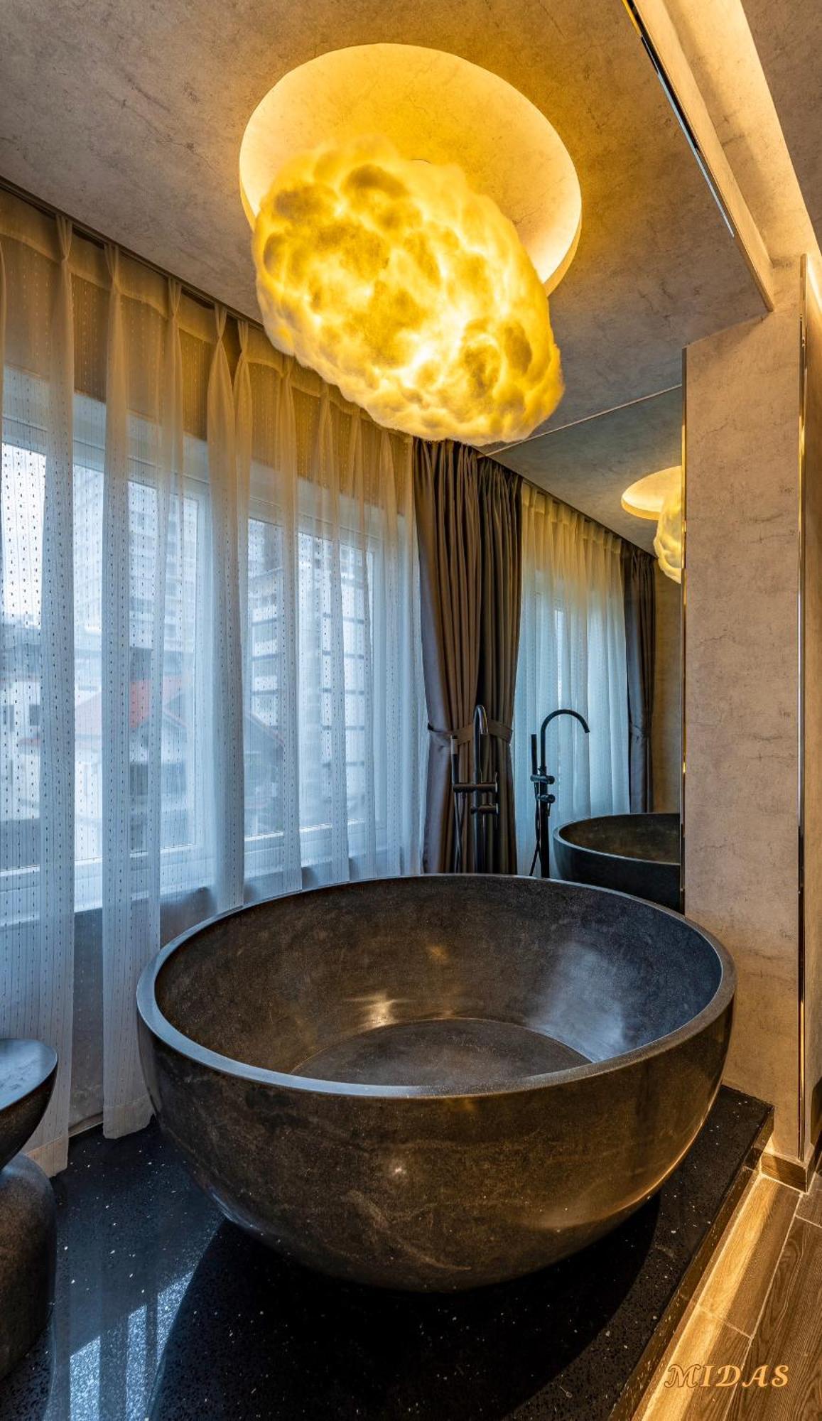 Midas Hotel 2 Ho Chi Minh-stad Buitenkant foto